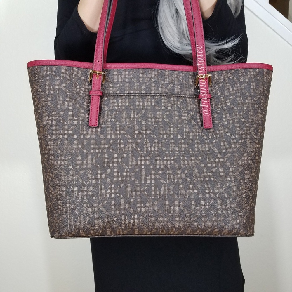 NWT MICHAEL KORS CARRYALL HEARTS LARGE TOTE BAG - Picture 4 of 7